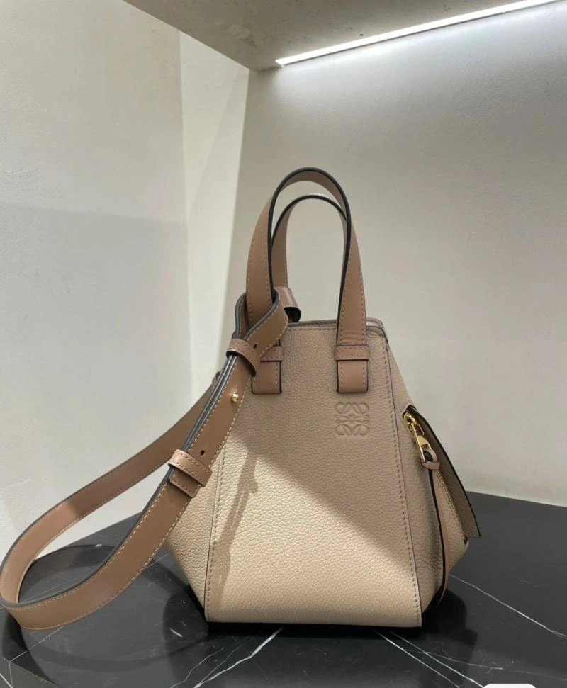 Snug Loewe Hammock Bags 61581