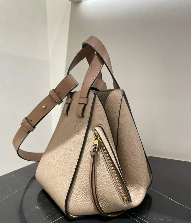 Snug Loewe Hammock Bags 61581