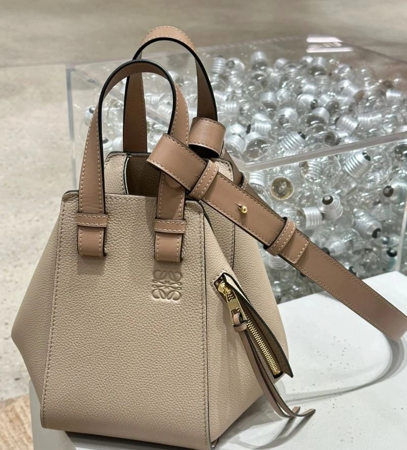 Snug Loewe Hammock Bags 61581