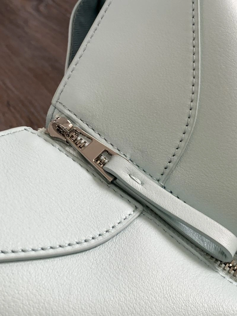 Snug Loewe Hammock Bags 73147