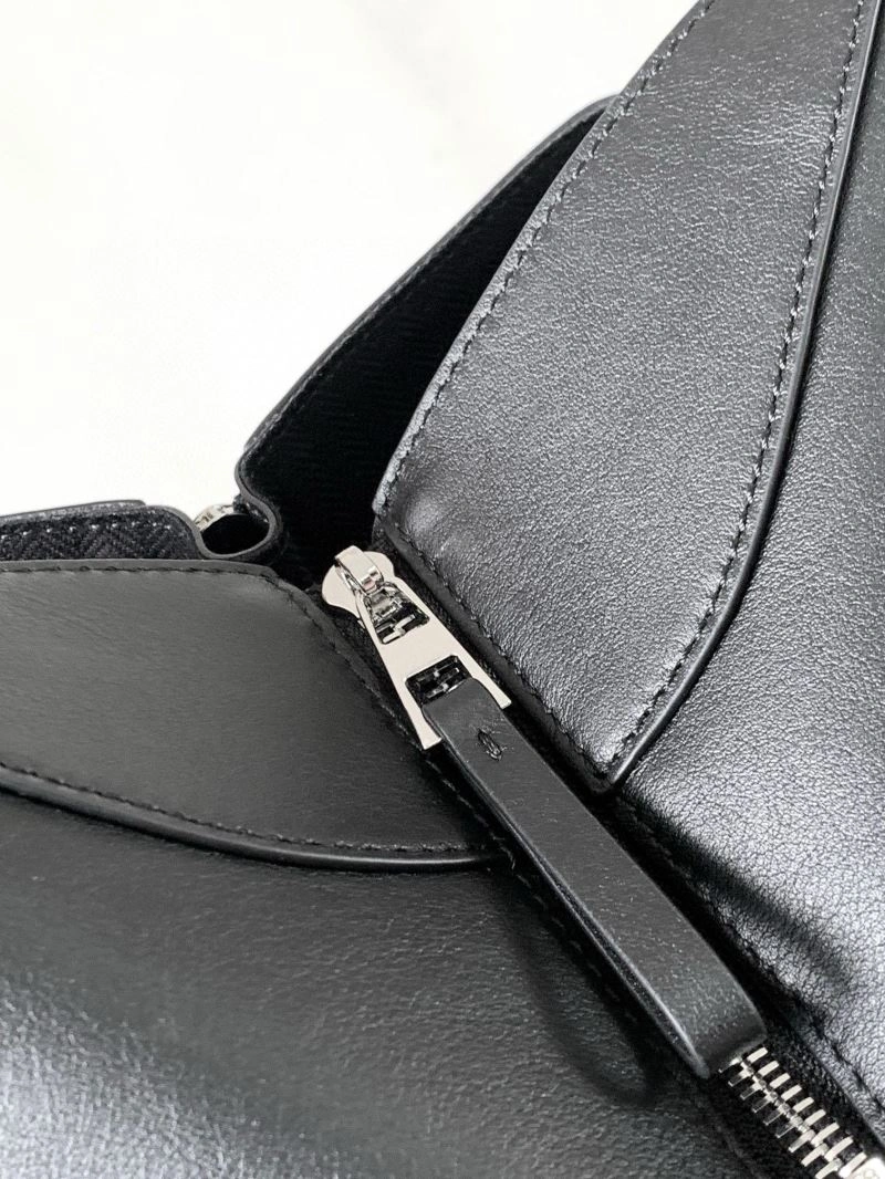 Loewe Hammock Bags SoftTouch 73156
