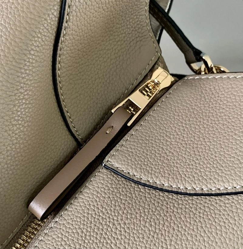 Sporty Loewe Hammock Bags 73142