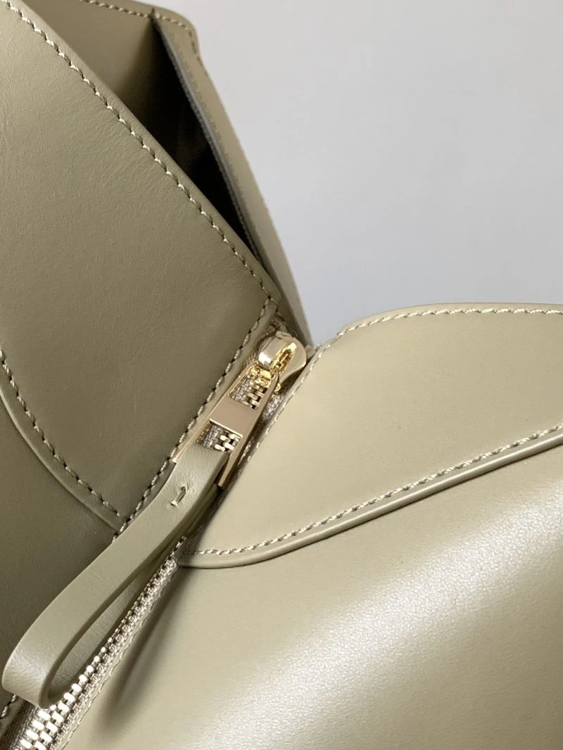 Bold Loewe Hammock Bags 73119