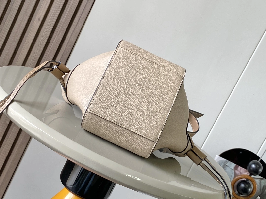Loewe Hammock Bags UrbanChic 71962
