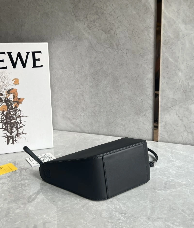 Loewe Hobo Bags Trendsetting 58458