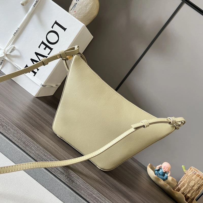 BestValue Loewe Hobo Bags 58484
