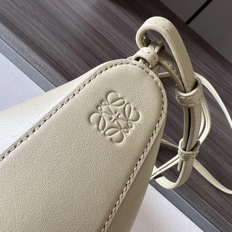 BestValue Loewe Hobo Bags 58484