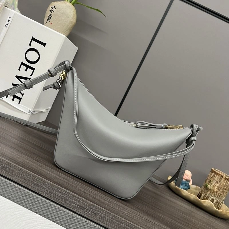 Loewe Hobo Bags Trendsetting 77391