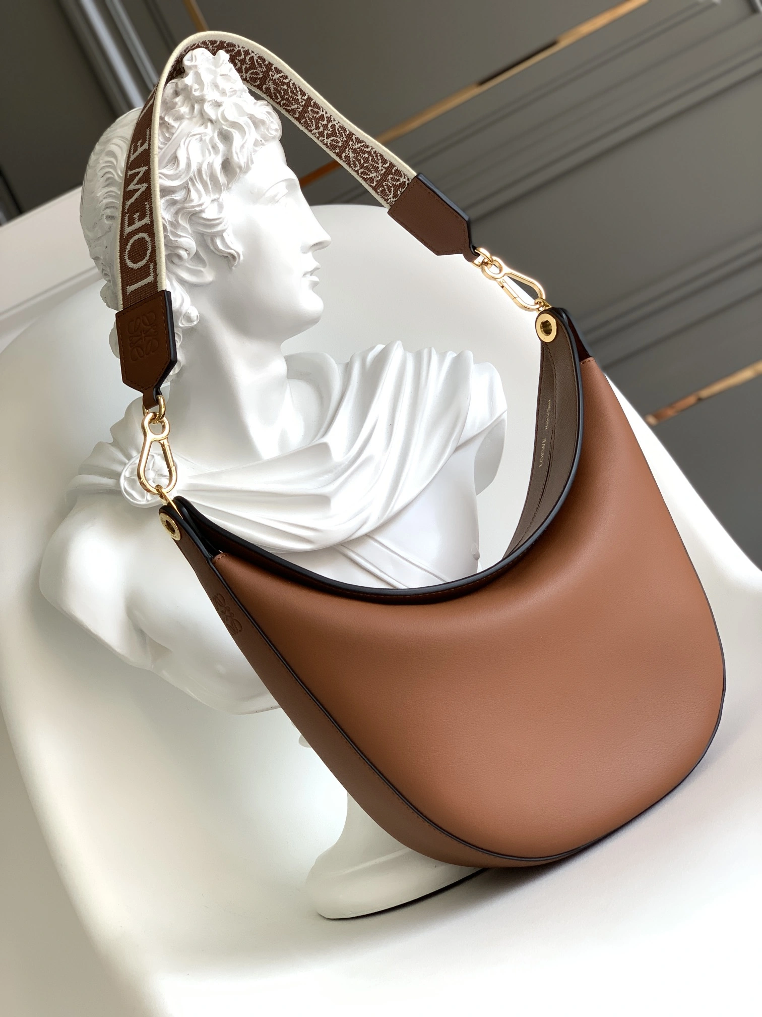 Thermal Loewe Hobo Bags 72171