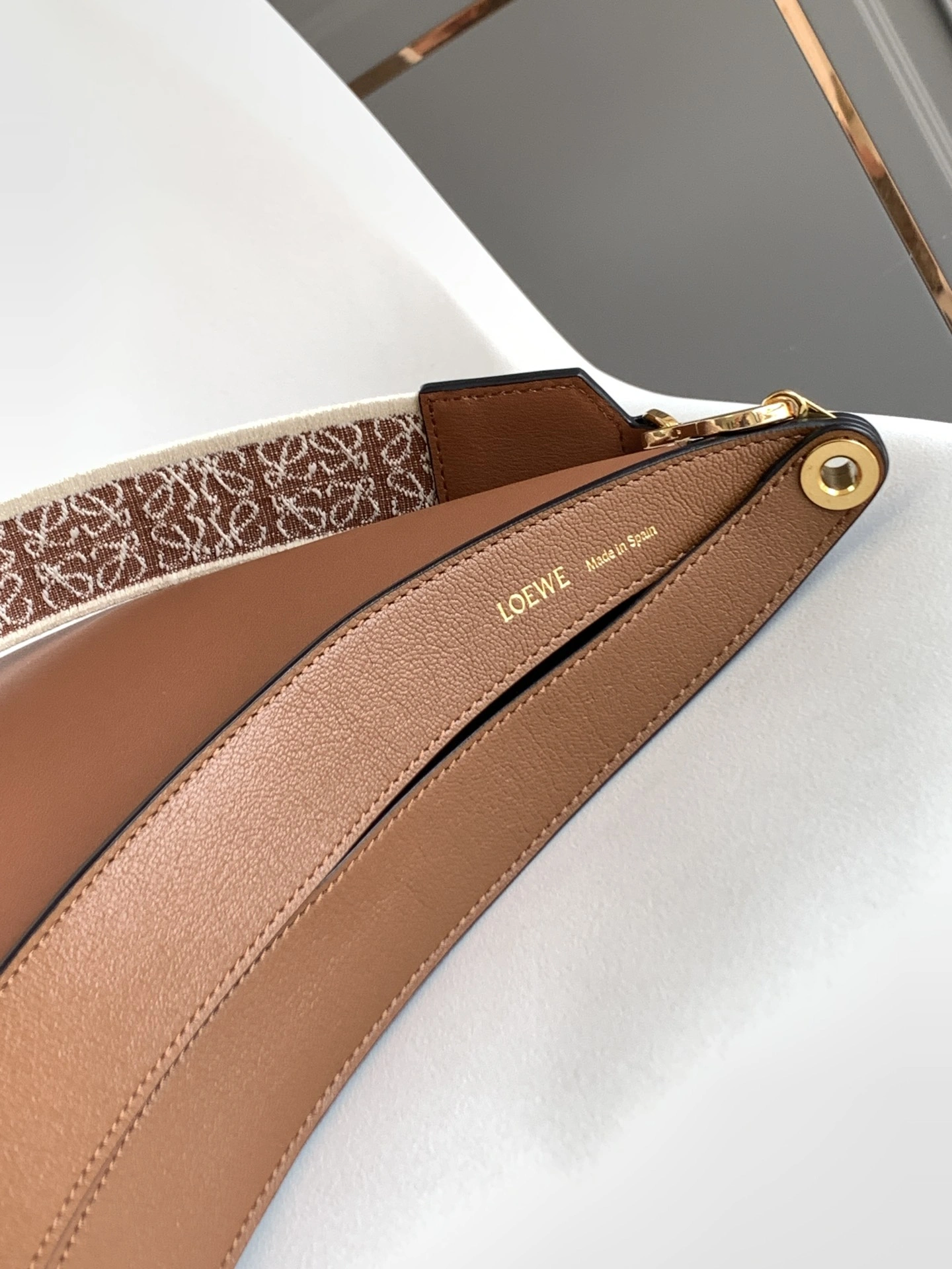 Thermal Loewe Hobo Bags 72171