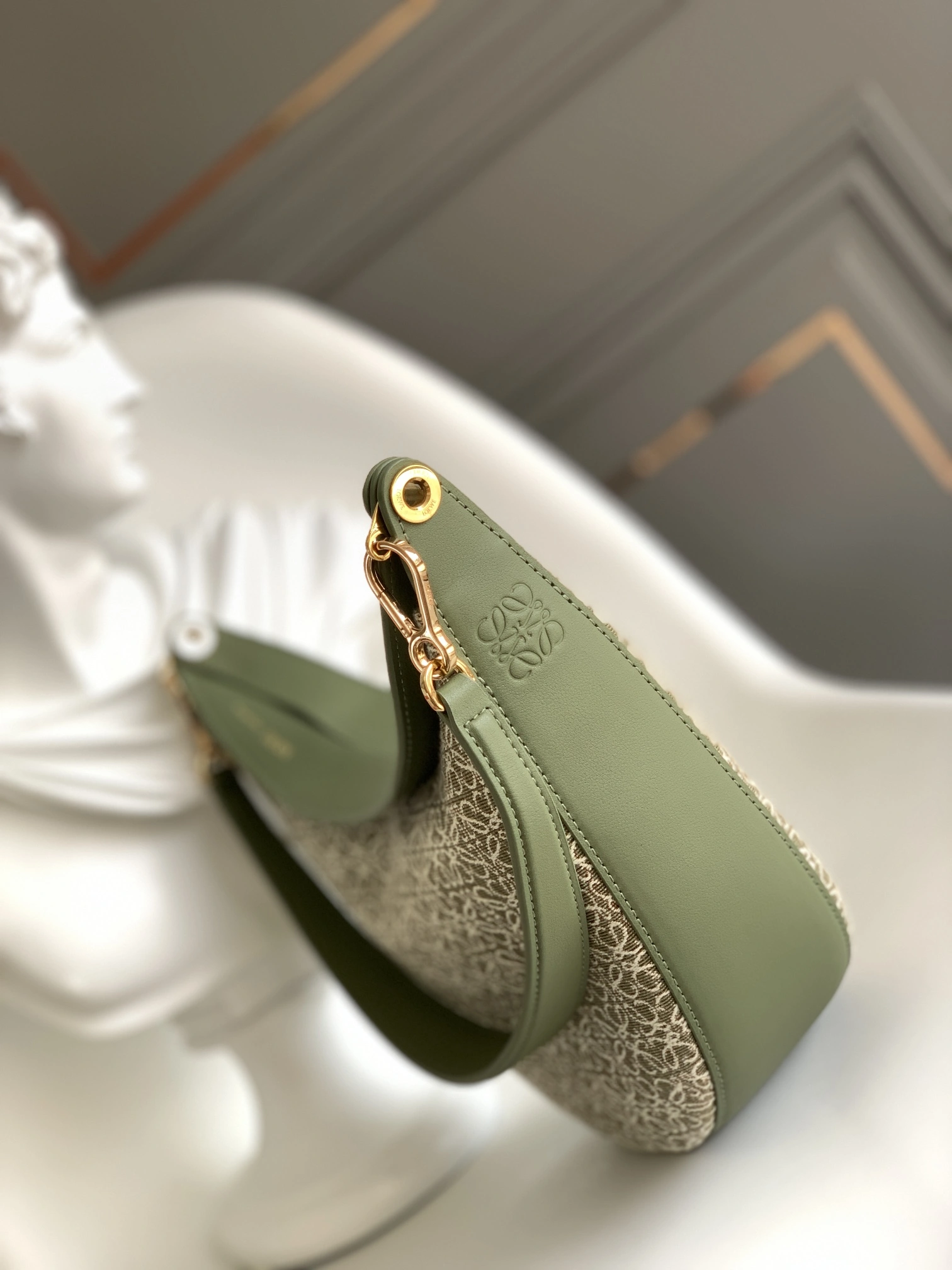 Packable Loewe Hobo Bags 72141
