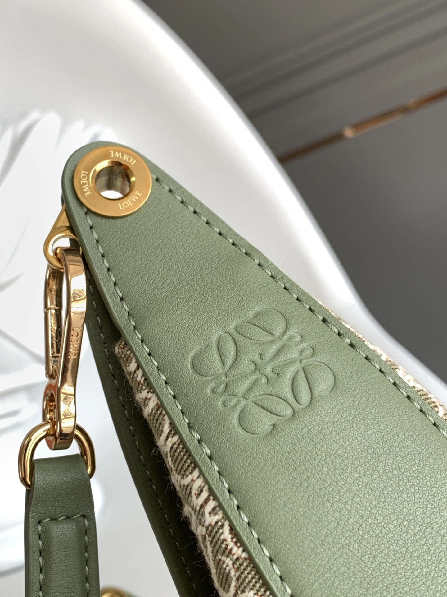 Packable Loewe Hobo Bags 72141