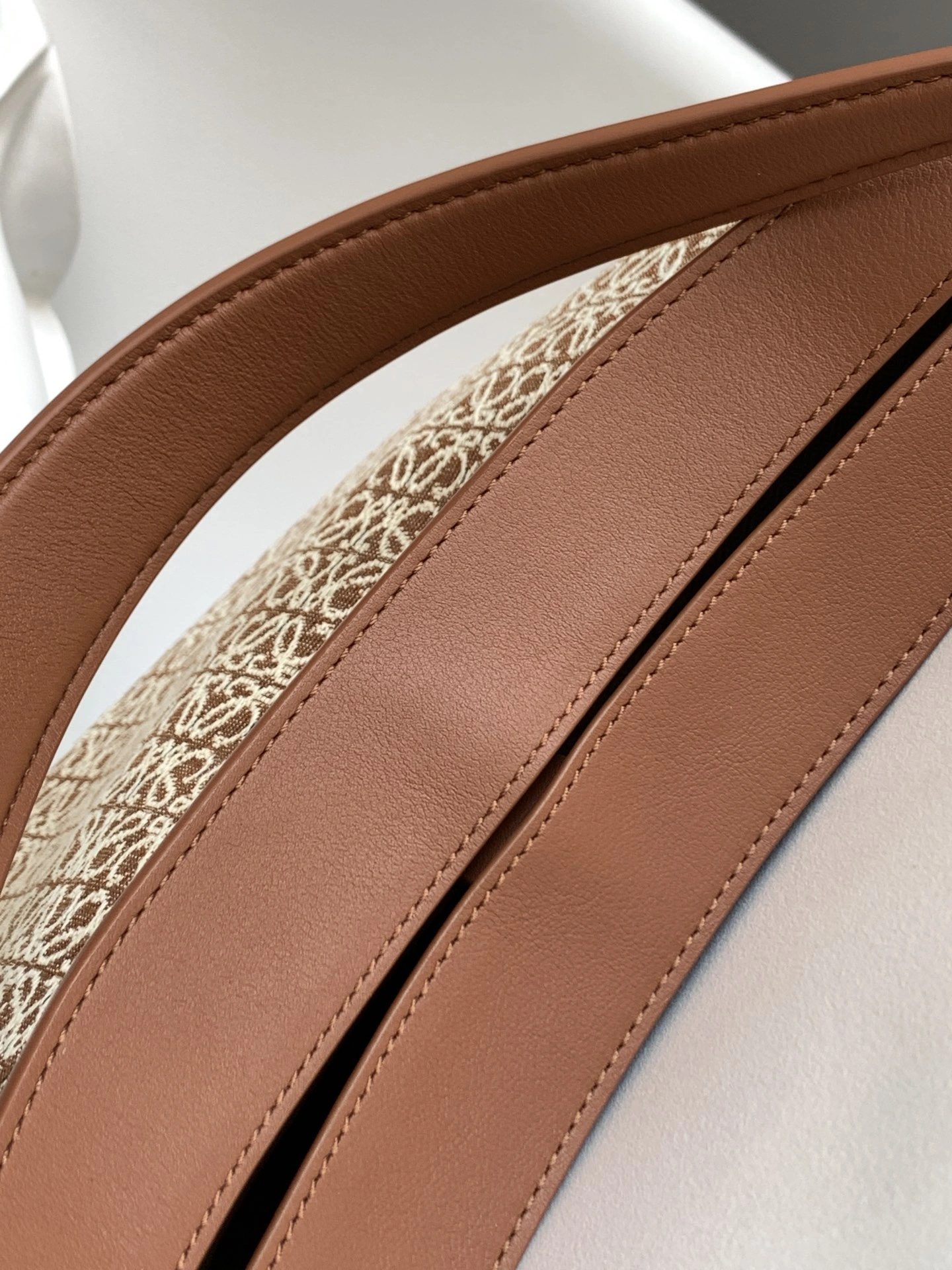 Loewe Hobo Bags SmartChoice 72132