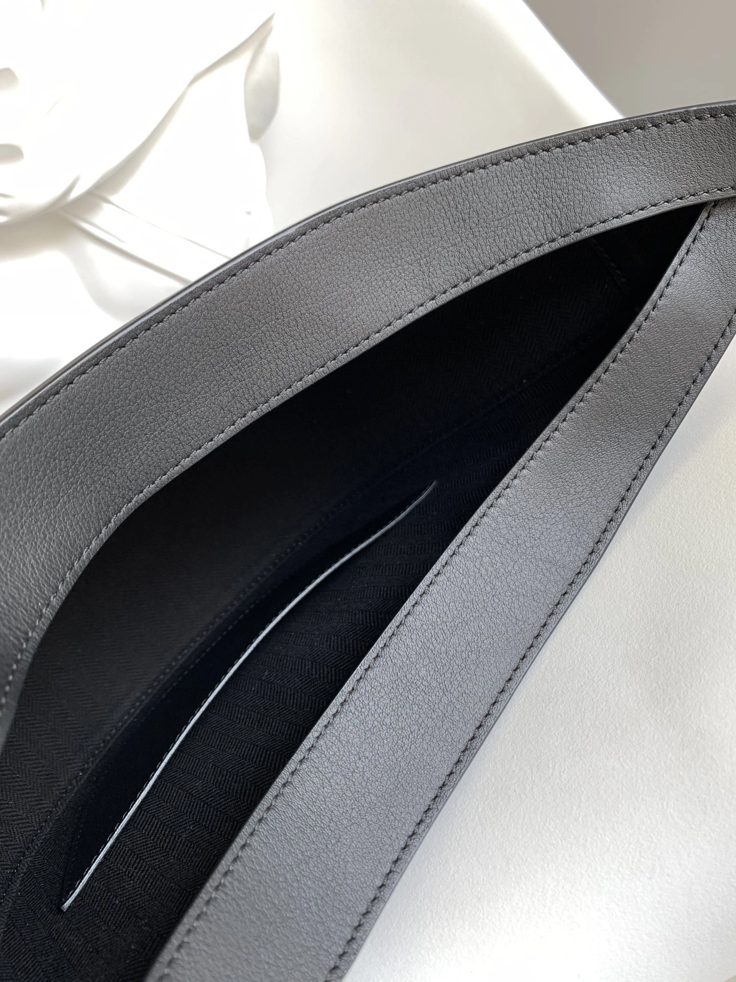 Loewe Hobo Bags Tailored 72130