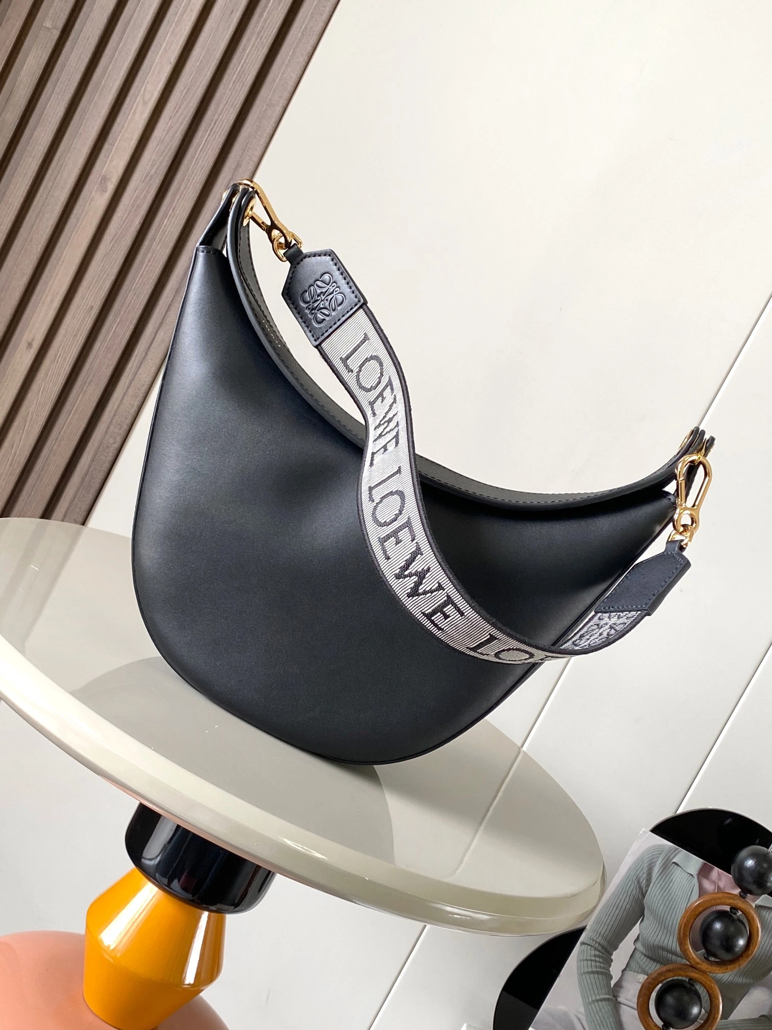 Casual Loewe Hobo Bags 71955