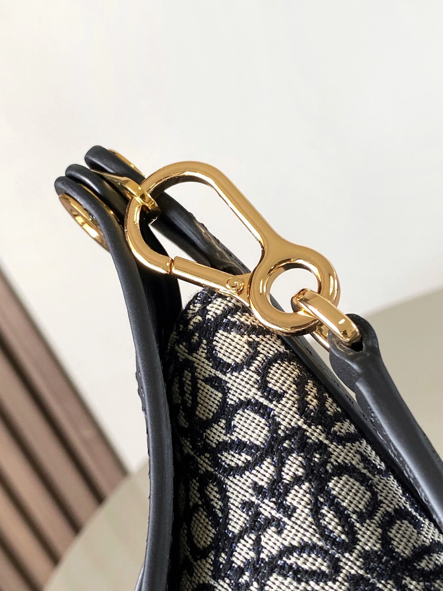 Loewe Hobo Bags Comfortable 72044