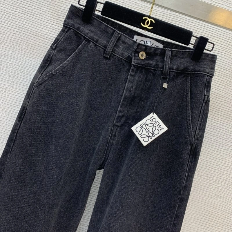Fashionable Loewe Jeans 149803