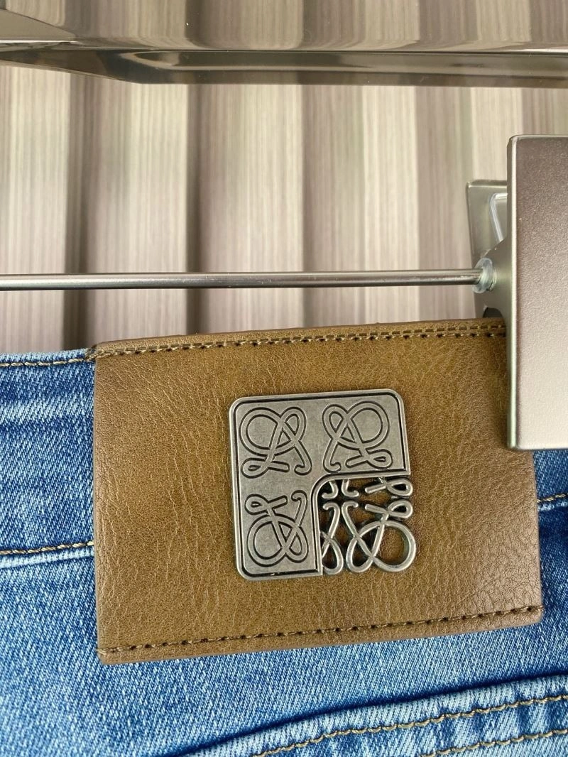 WellDesigned Loewe Jeans 160600