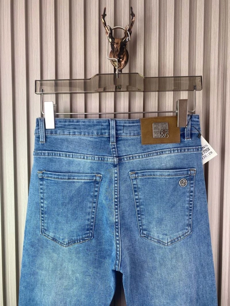 WellDesigned Loewe Jeans 160600