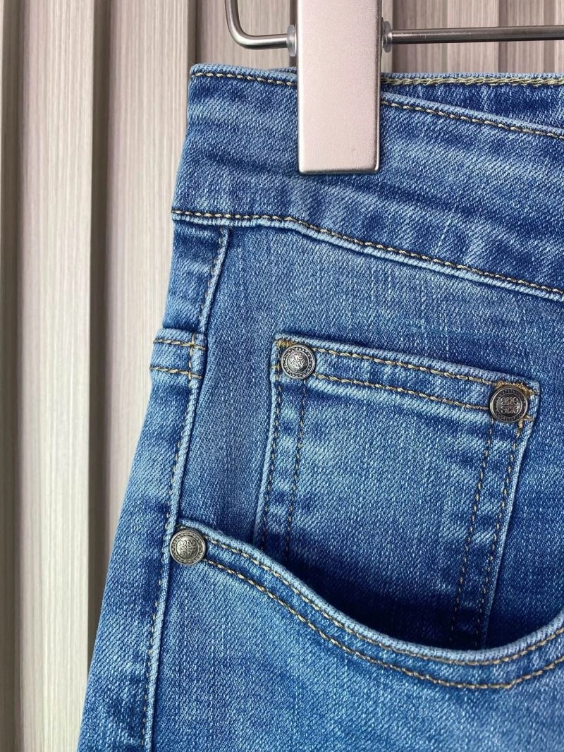 WellDesigned Loewe Jeans 160600