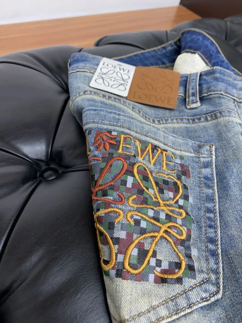 Versatile Loewe Jeans 160586