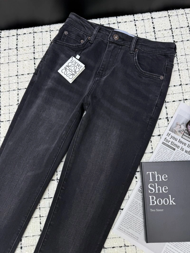Loewe Jeans Attractive 153139