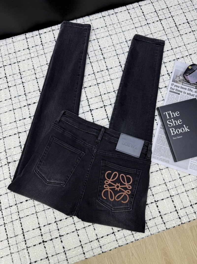 Loewe Jeans Attractive 153139