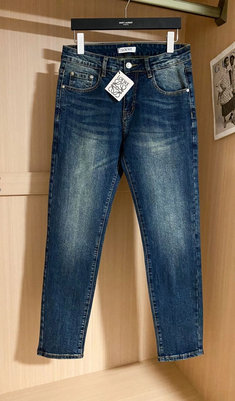 Versatile Loewe Jeans 158438