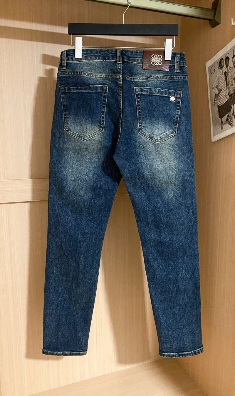 Versatile Loewe Jeans 158438
