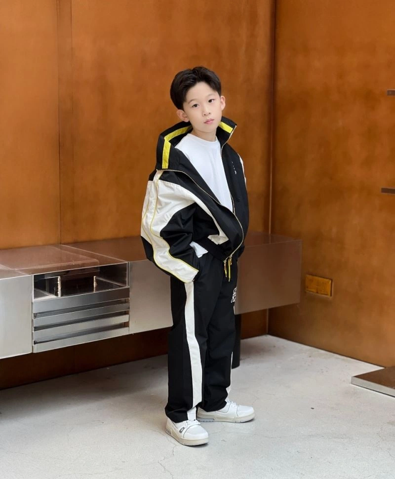 Contemporary Loewe Kids 157869