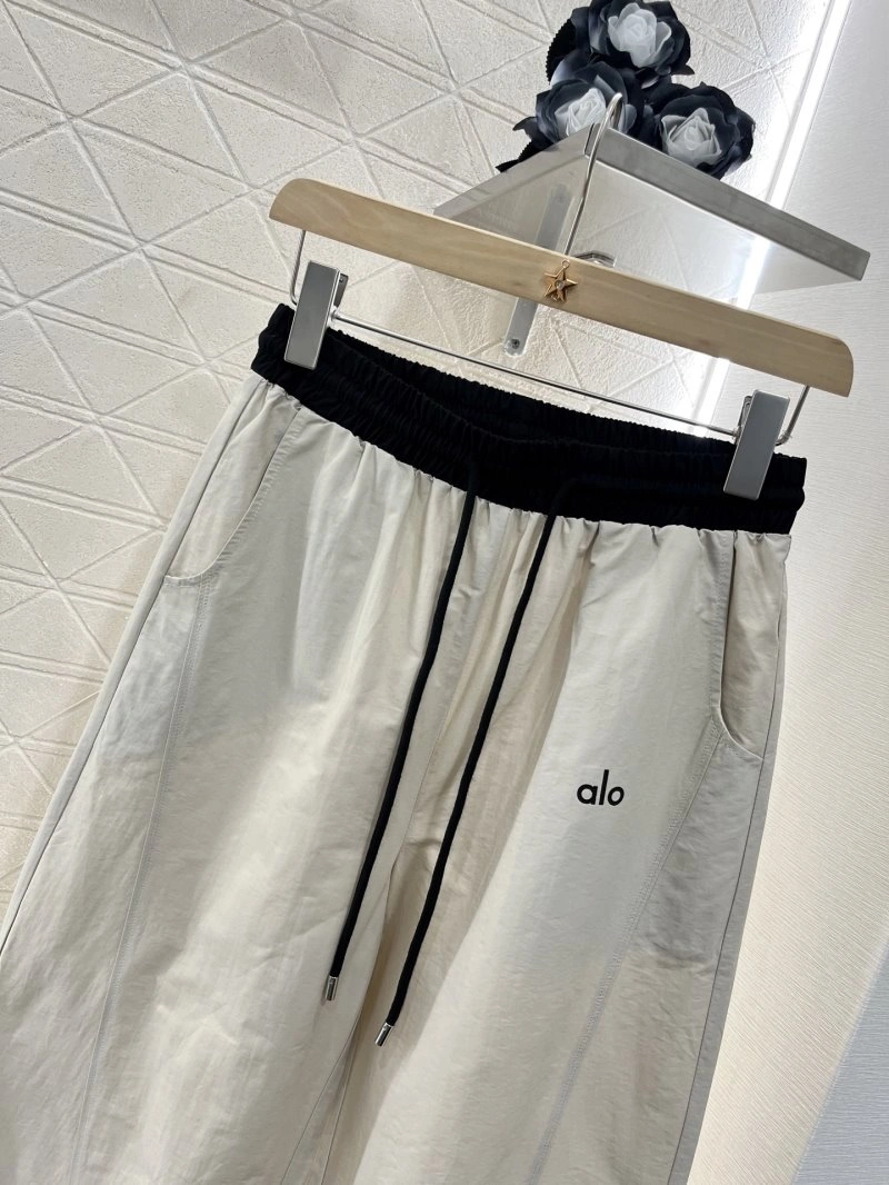 Trendy Loewe Long Pants 151717