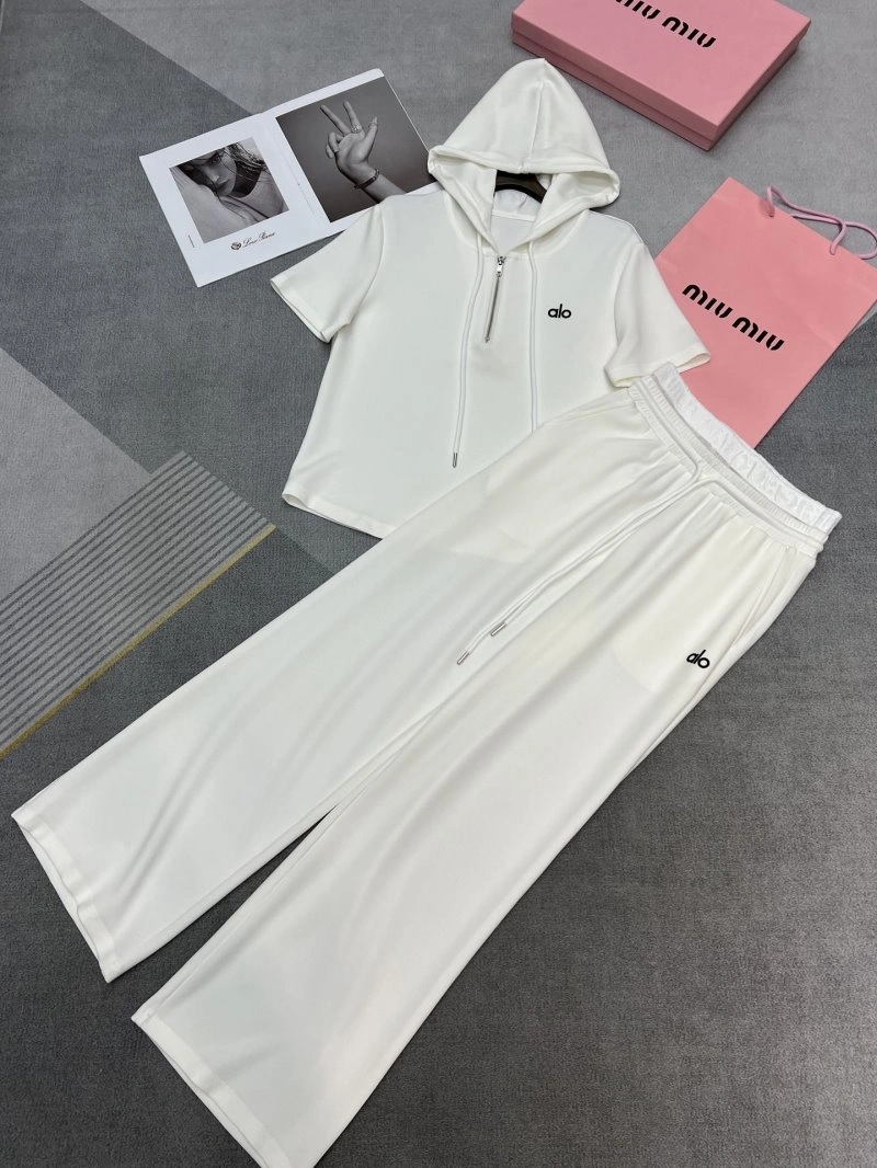 Vibrant Loewe Long Suits 149785