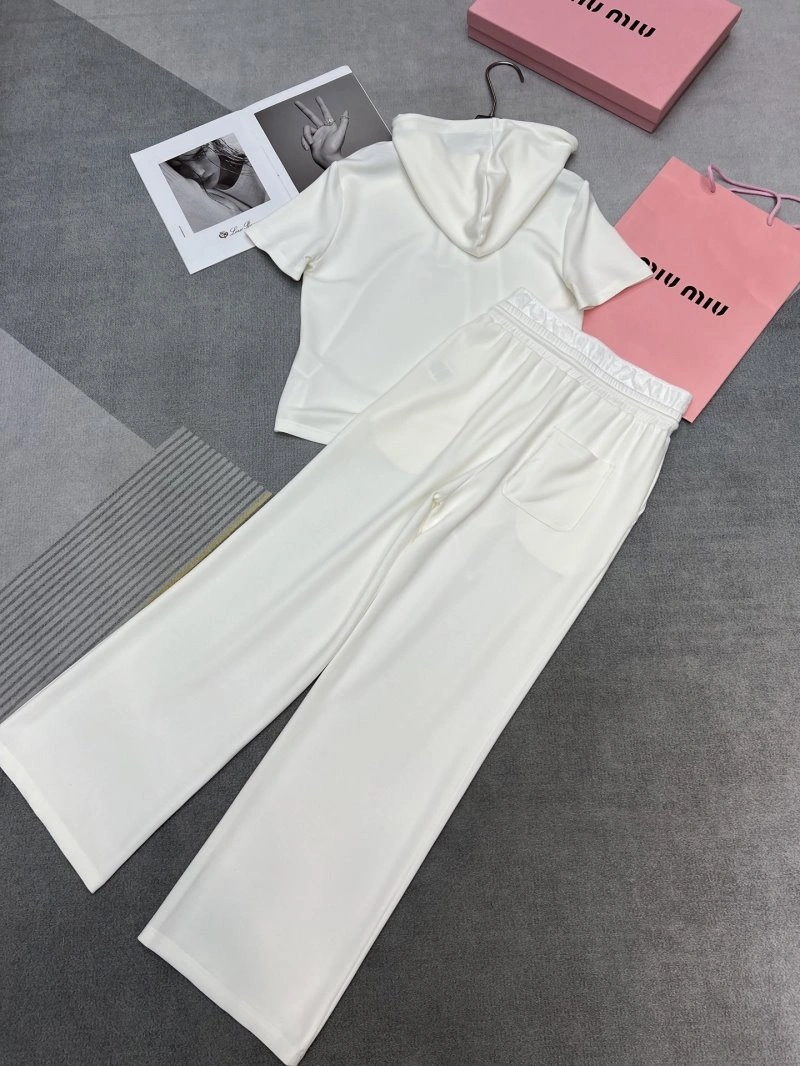 Vibrant Loewe Long Suits 149785