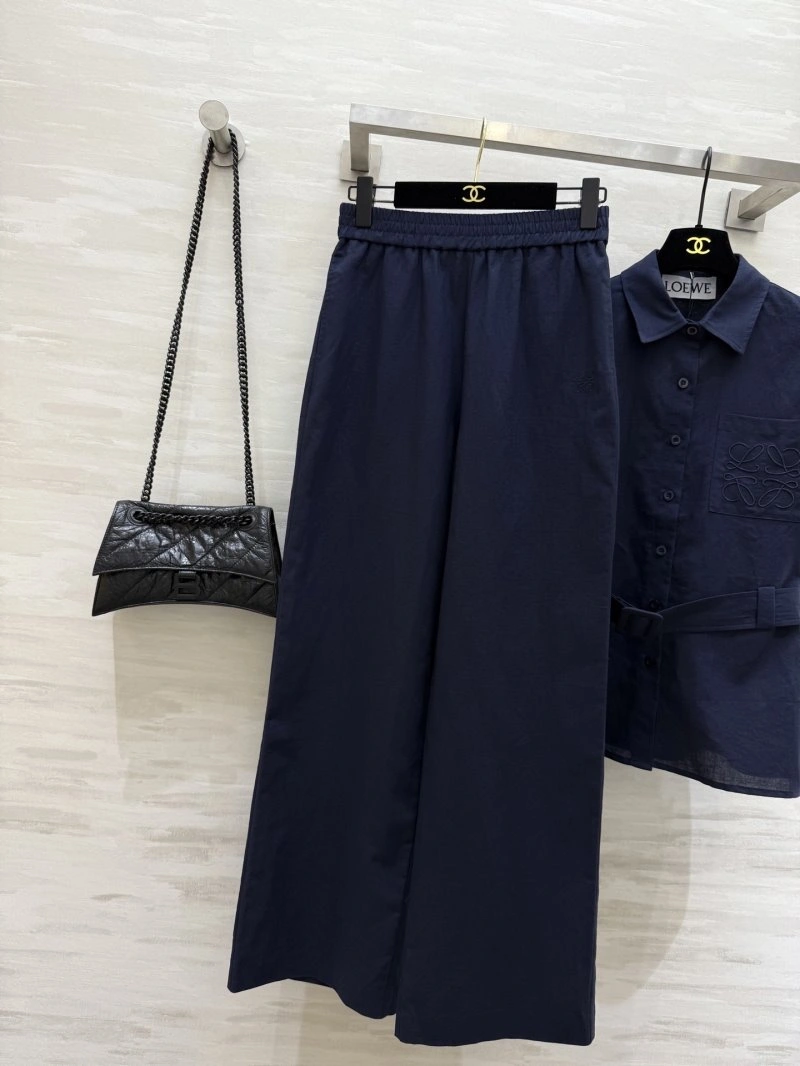 WellDesigned Loewe Long Suits 153130