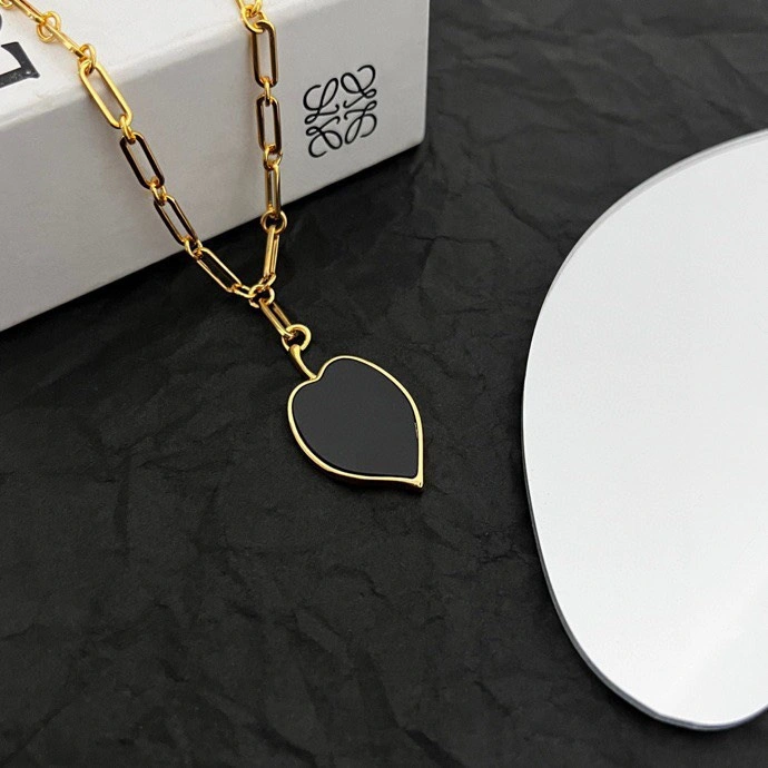 Compact Loewe Necklaces 212579