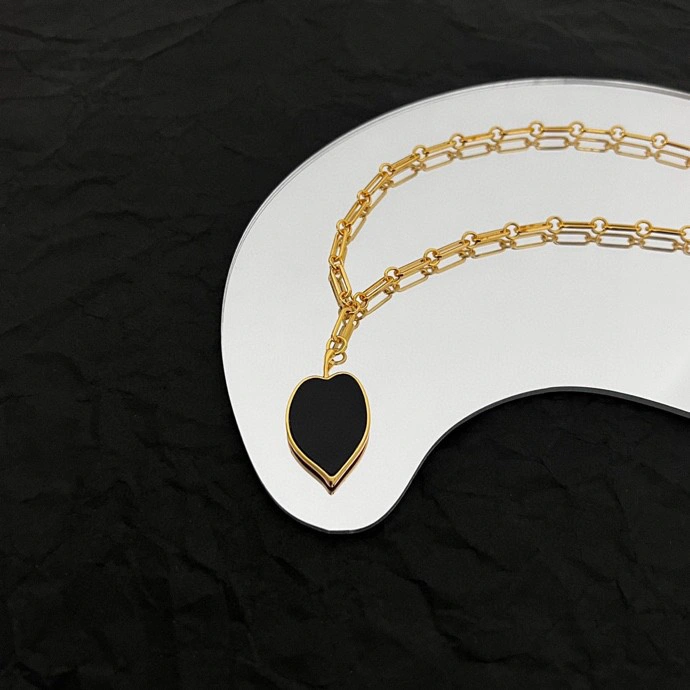 Compact Loewe Necklaces 212579