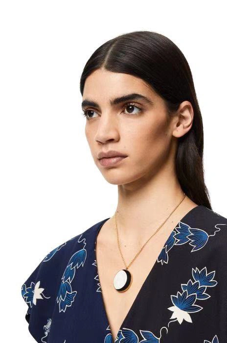 Cozy Loewe Necklaces 212583