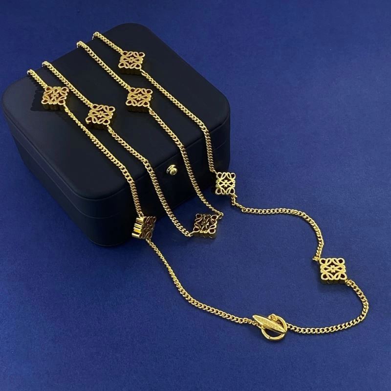 Affordable Loewe Necklaces 211164