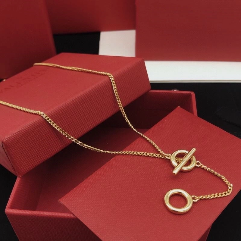 Lightweight Loewe Necklaces 210584