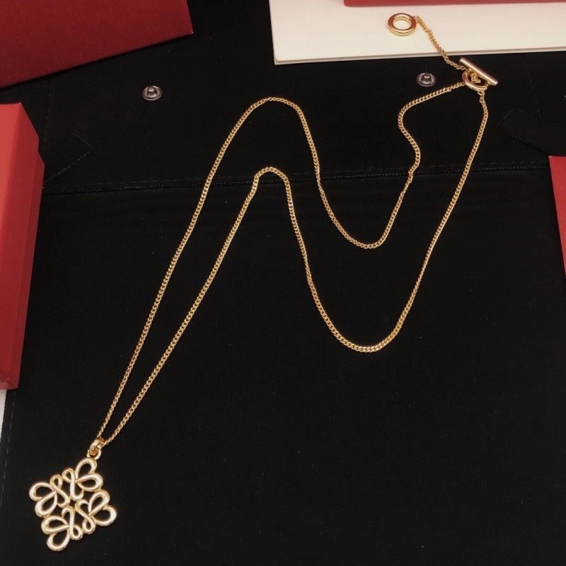 Lightweight Loewe Necklaces 210584