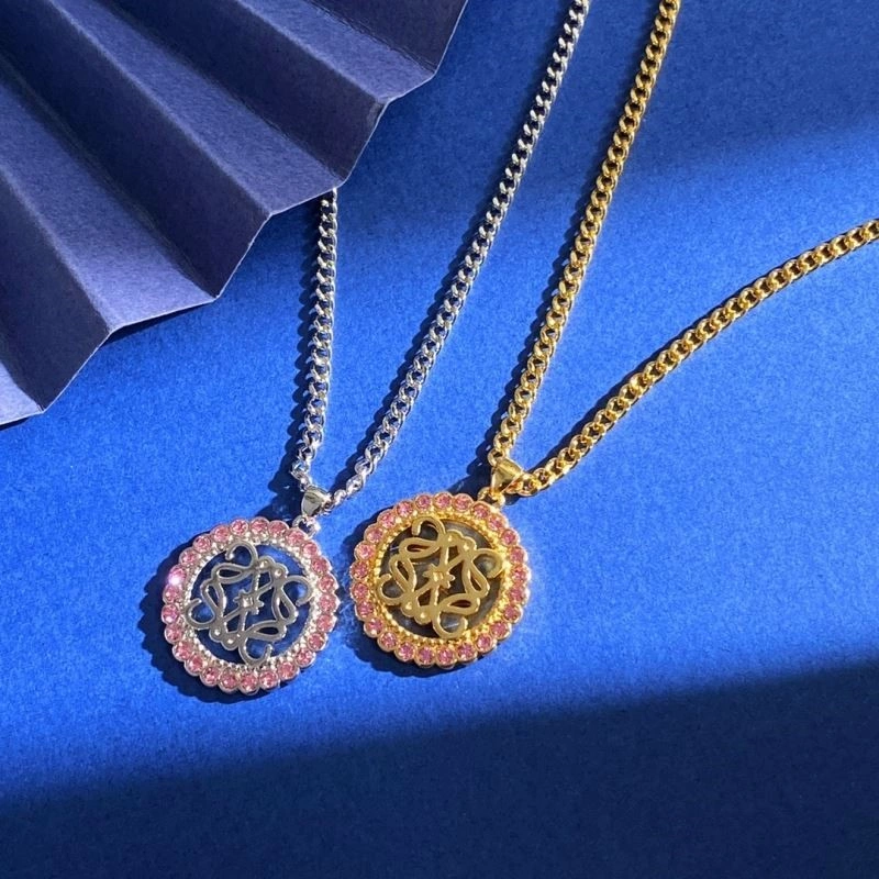 ModernLook Loewe Necklaces 209746