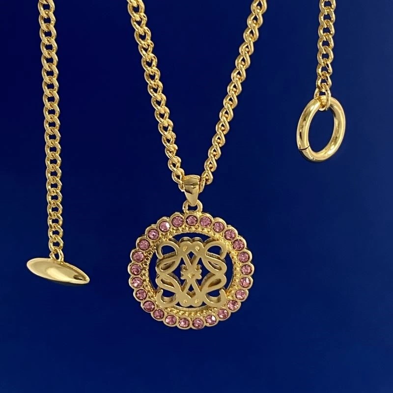 ModernLook Loewe Necklaces 209746