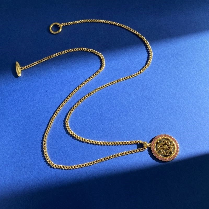 ModernLook Loewe Necklaces 209746