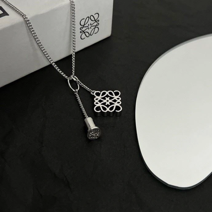 Compact Loewe Necklaces 209240
