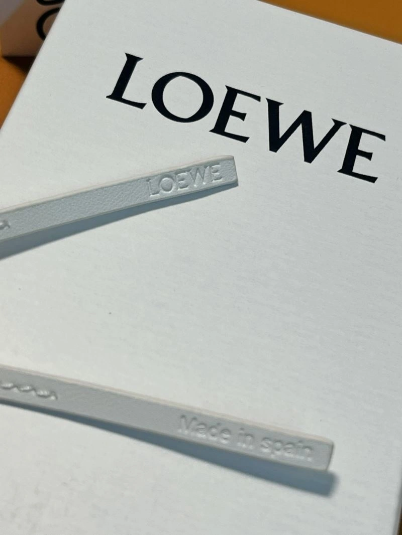 Functional Loewe Ornaments 270384