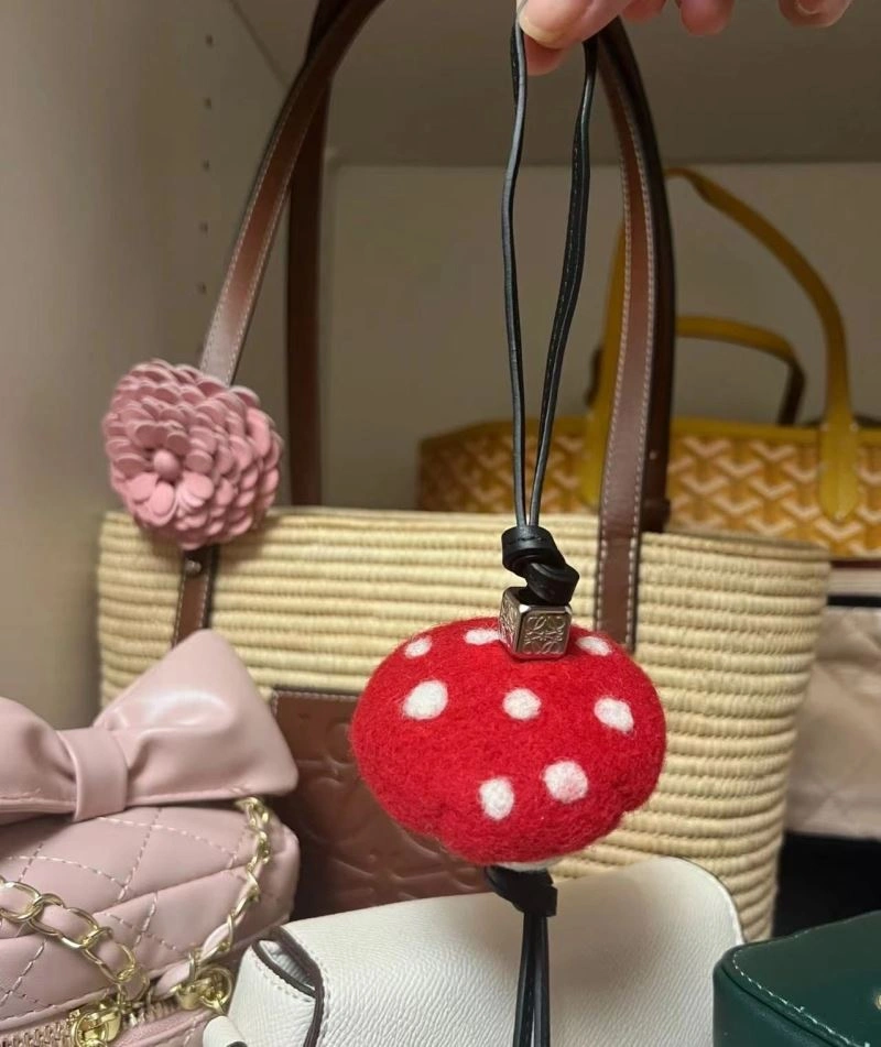 Durable Loewe Ornaments 270383