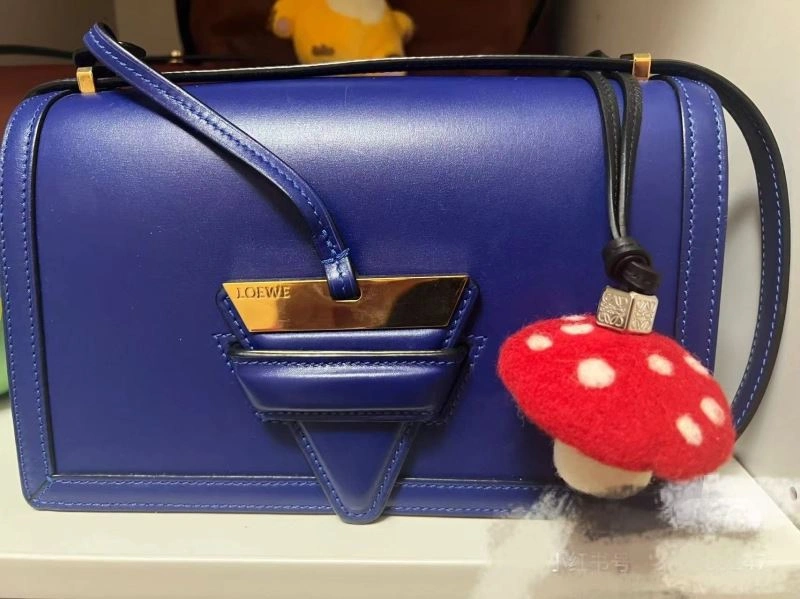 Durable Loewe Ornaments 270383