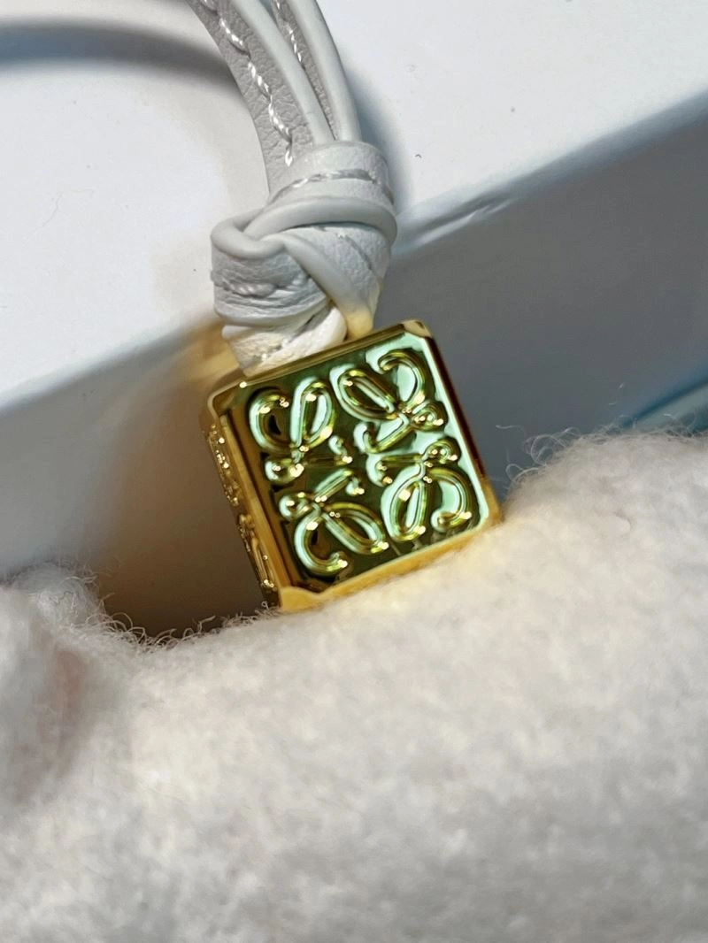 Loewe Ornaments GoAnywhere 270382
