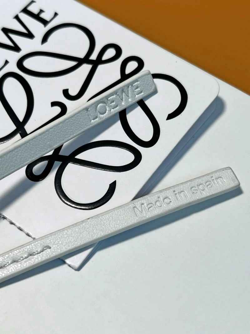 Loewe Ornaments GoAnywhere 270382