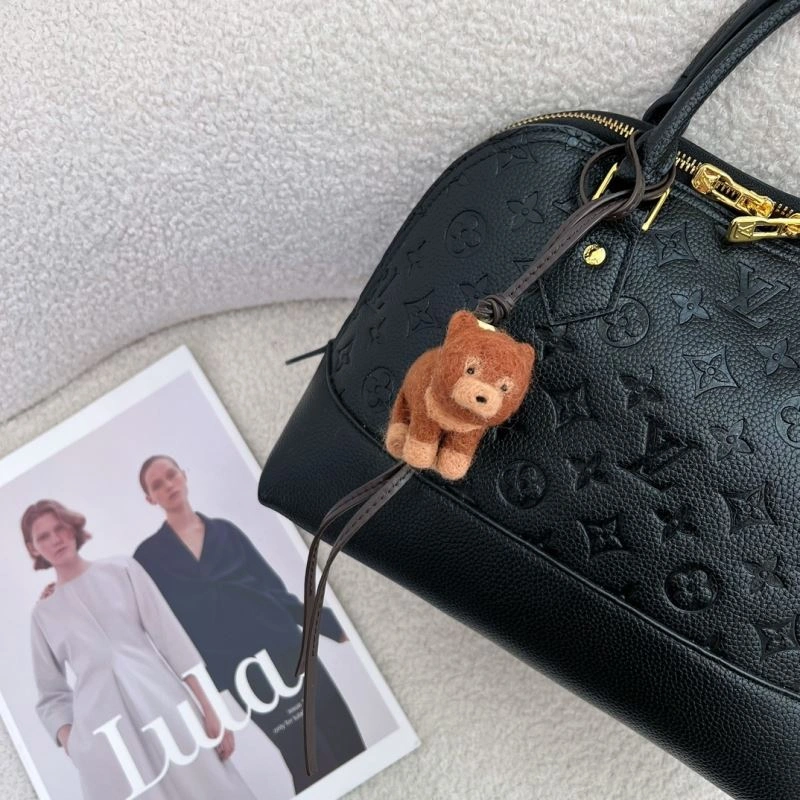 Vibrant Loewe Ornaments 269555